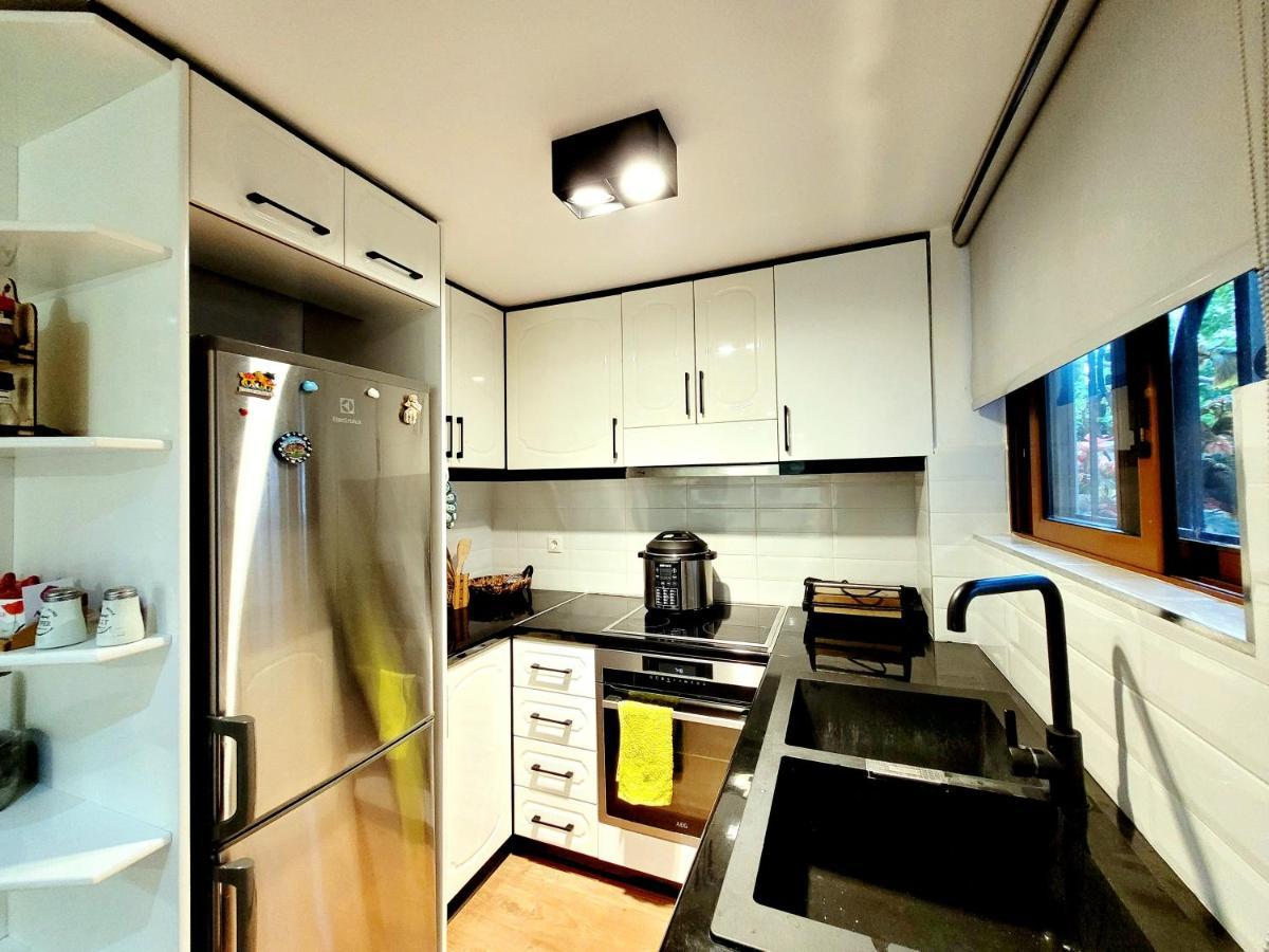 Loi Apartment Sarandë エクステリア 写真